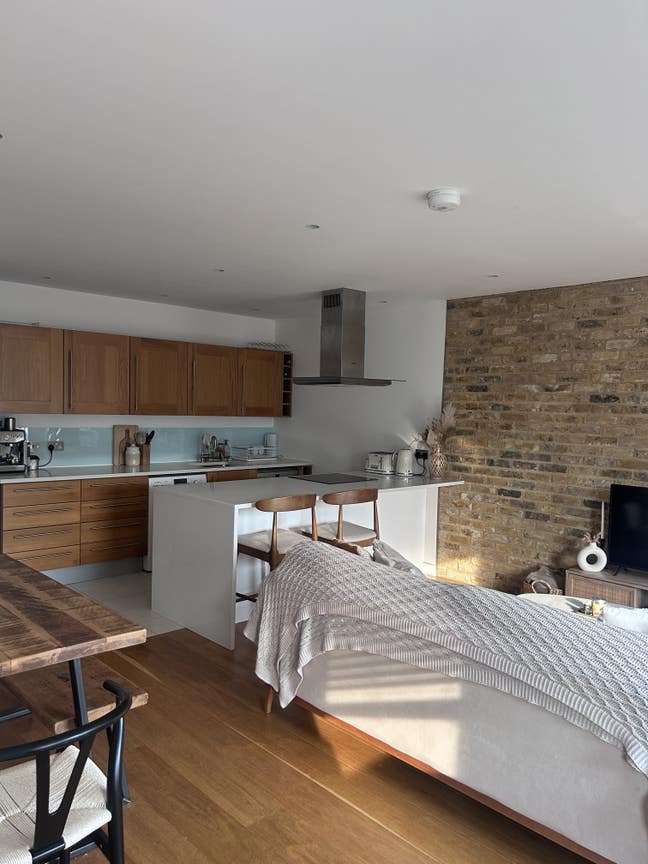 Part-Time Room in Lovely Flat Main Photo