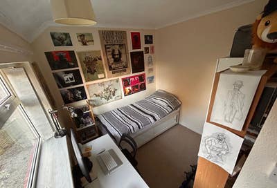 Affordable single bed room in shared house  Main Photo