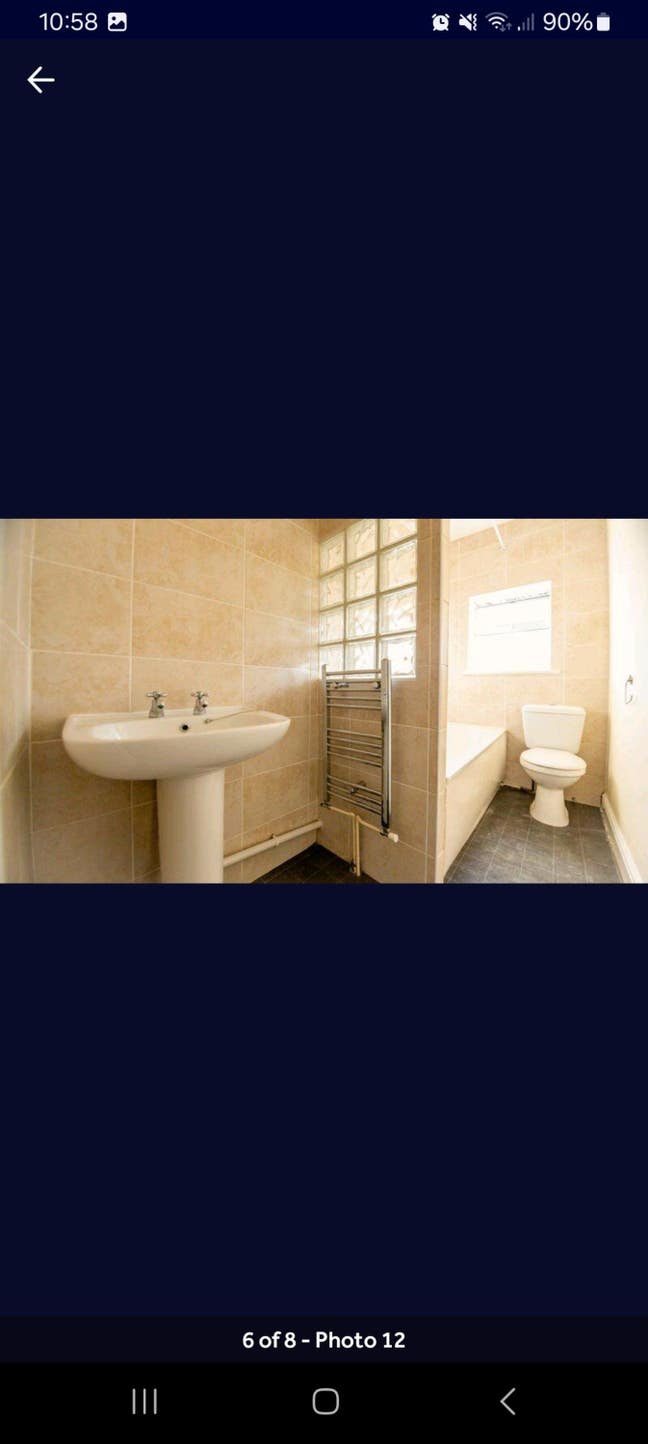 Looking for flatmate  Main Photo