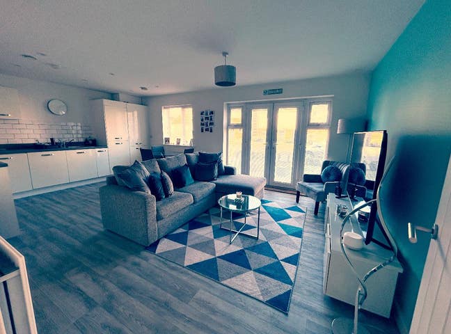 Double Room to rent  Main Photo