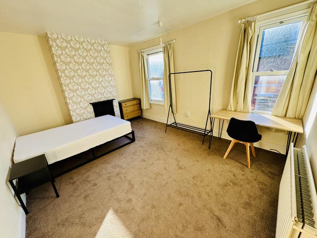 Double rooms off Ashbourne Rd DE1 Main Photo