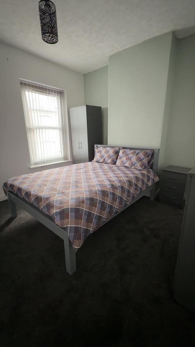 Shared accommodation  Main Photo
