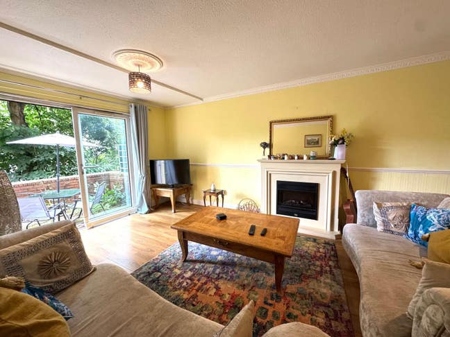 Flat to rent  Main Photo