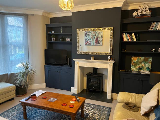 Homely 3-Bed House with Garden  Main Photo