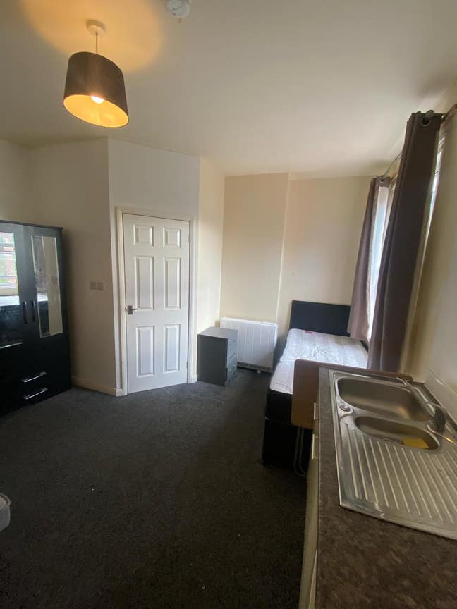 Large Stunning En Suite Available in Erdington Main Photo