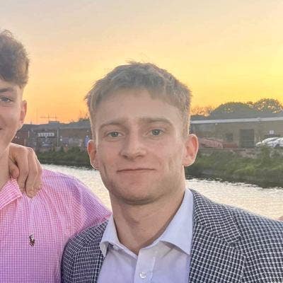 House share or buddy up Main Photo