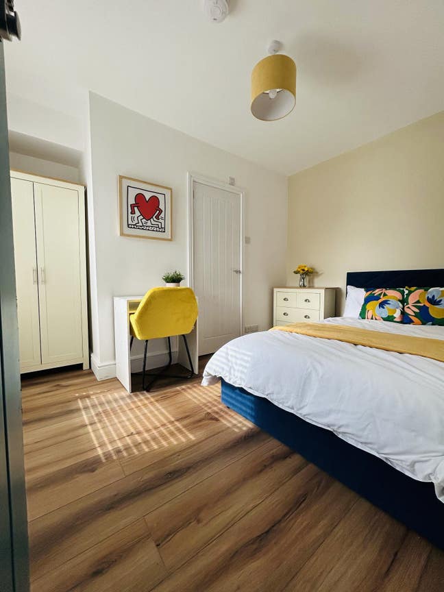 Not your average house share! Close to hospital  Main Photo