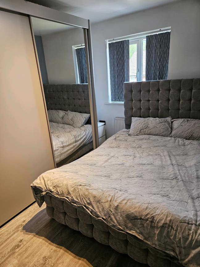 Room to rent Main Photo