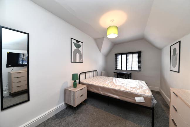 Modern&Refurbished Double Rooms in Hitchin Centre  Main Photo