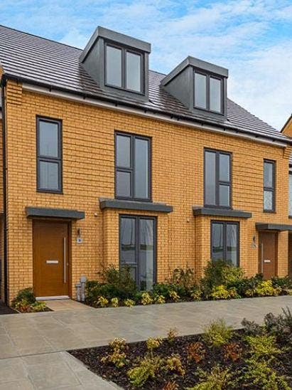 2 rooms available in new build 3bed townhouse  Main Photo