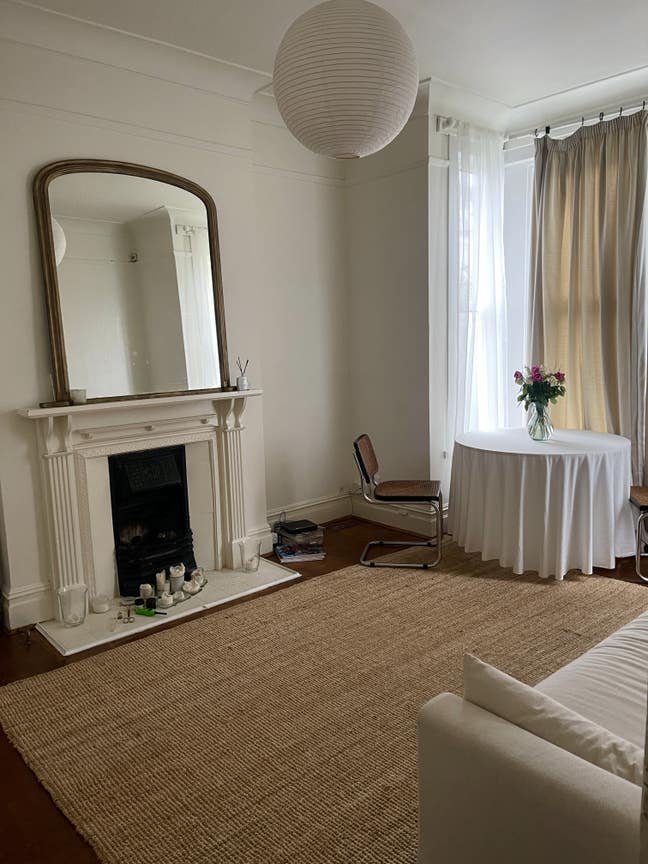 Charming double bedroom in South London Main Photo