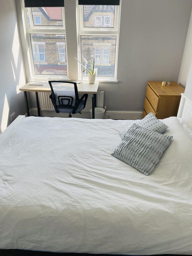 Rooms in NG7 Forest Fields - close to city centre  Main Photo