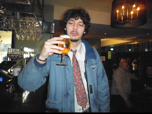 Looking for a place to stay whilst I find an ... Main Photo
