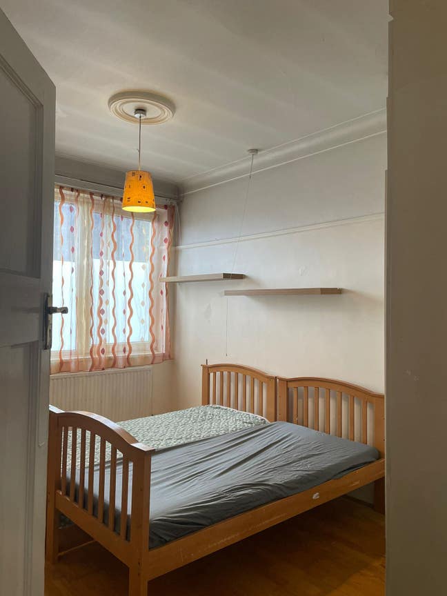 Double Room in Palmers Green Main Photo