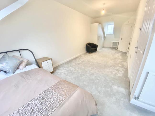 ✨ Supported Accommodation - UC Required  Main Photo