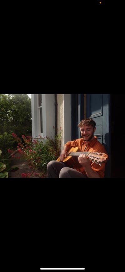 Nature and pub loving researcher looking for room  Main Photo