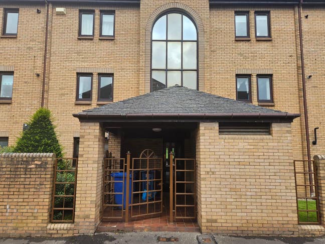 A room to share near Glasgow Partick train station Main Photo