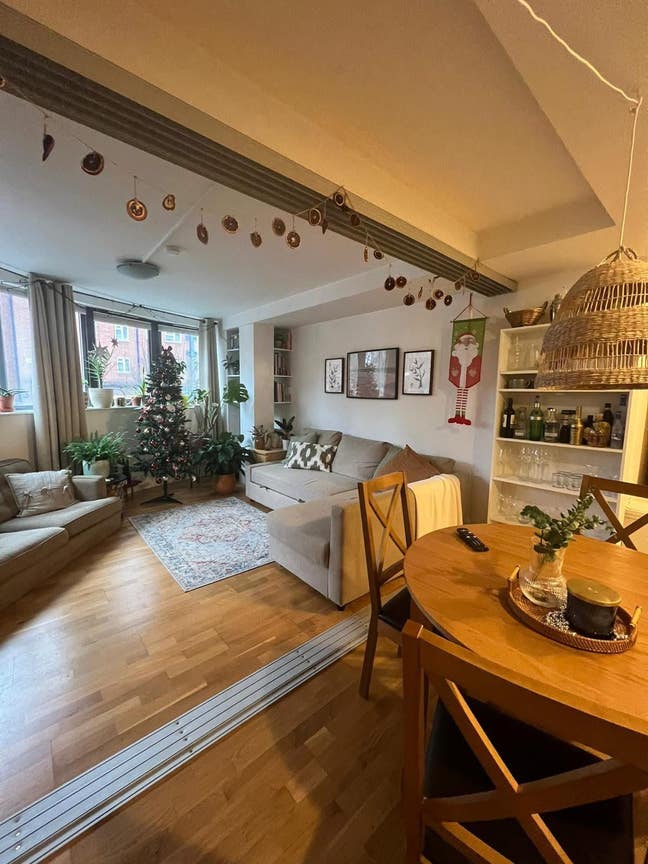 3 bed, 2 bathroom furnished flat in NW1  Main Photo