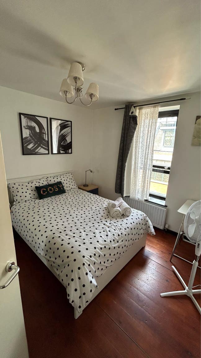 Room  available in Covent Garden  Main Photo