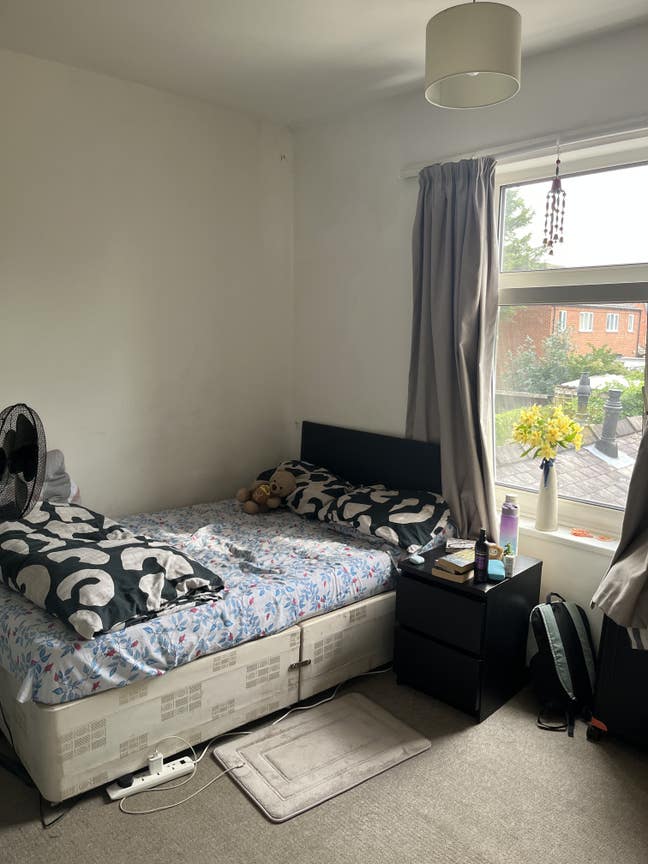 Bright & Cozy Room Available – Great Location! Main Photo