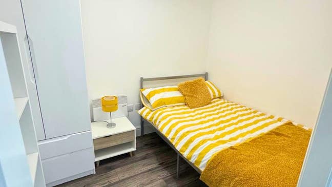 MCR Homes presents spacious studio-style apartment Main Photo