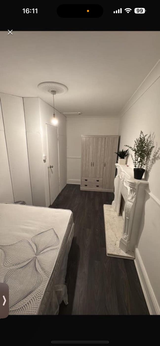 Sharing room available  Main Photo