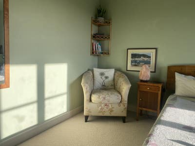 King Size en suite top floor room 6 weeks  Main Photo