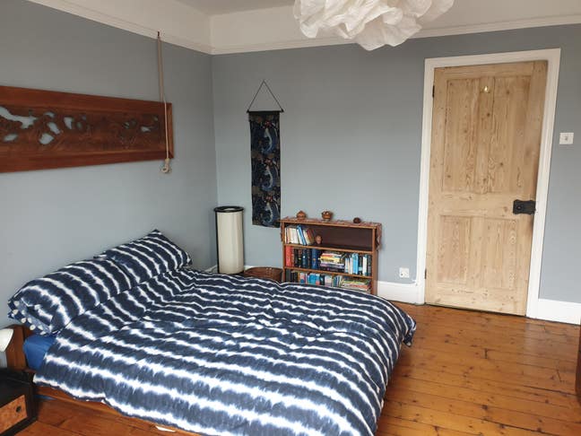 Double, furnished room in quiet, comfortable house Main Photo