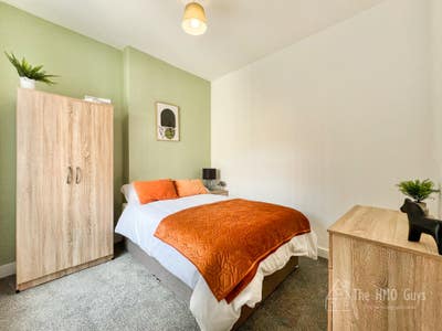 Last Rooms. Central Wigan Main Photo