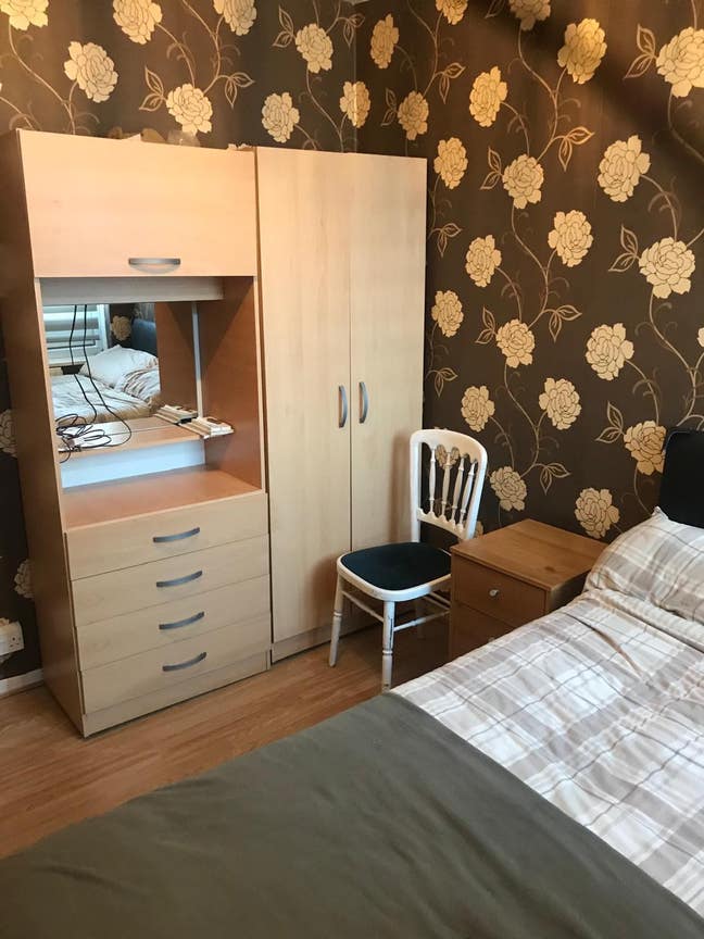 Cosy Double Room near Canary wharf  Main Photo