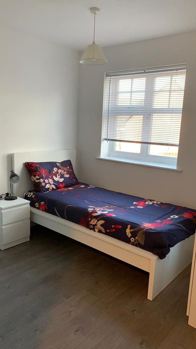 2-Bedroom Flat IN Birmingham B30 3NZ FOR £1400 Main Photo