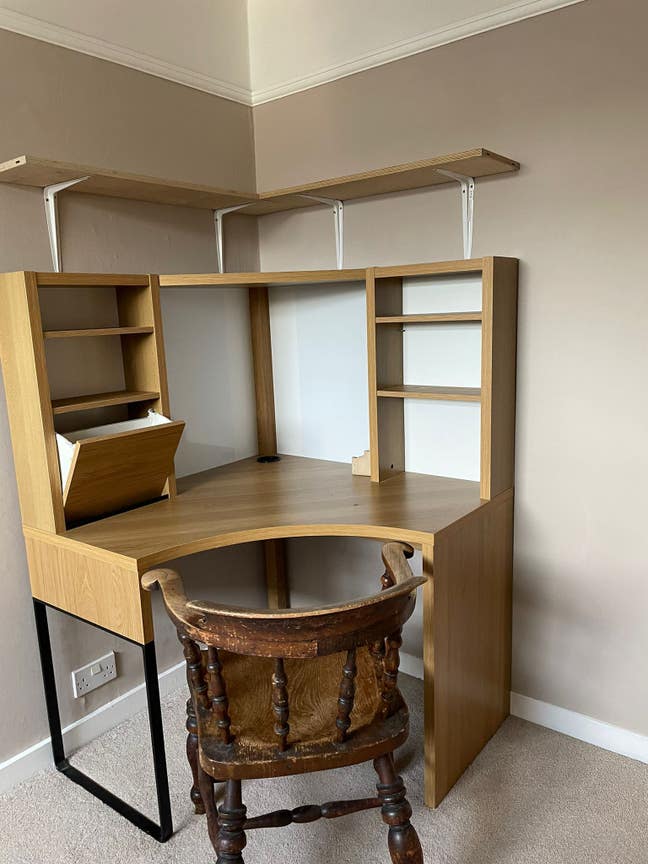 Lovely room with en suite  Main Photo