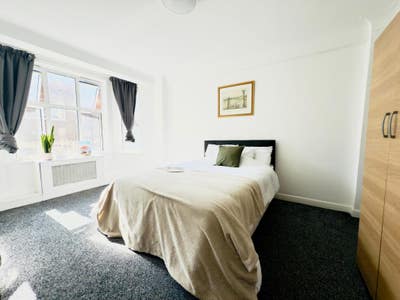 Brightest room in Hyde Park | Marylebone Main Photo