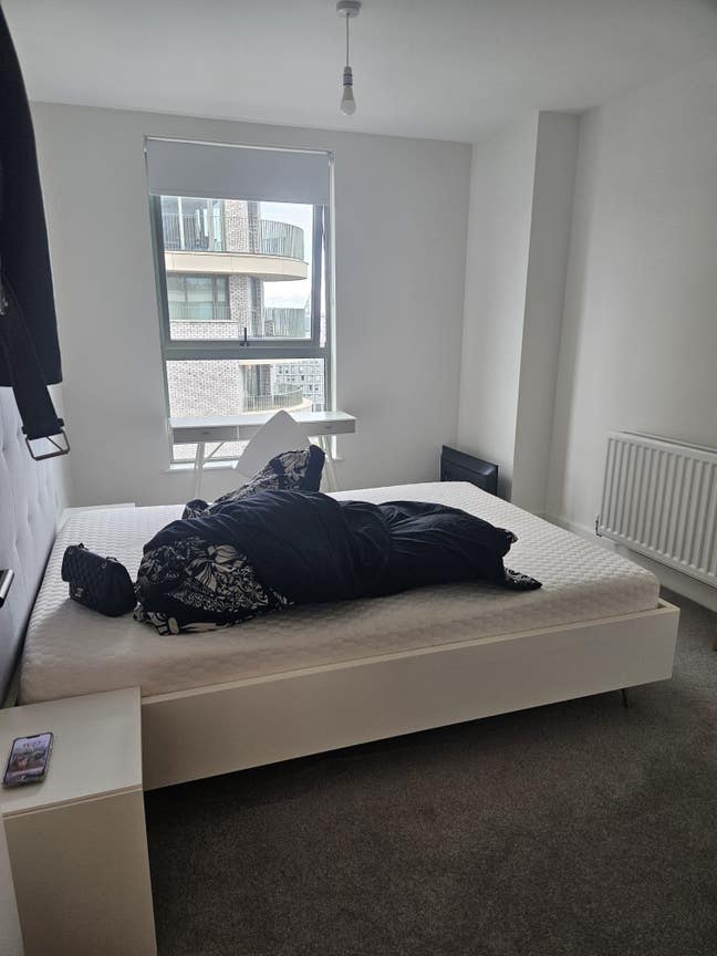 Double room available for immediate occupancy Main Photo