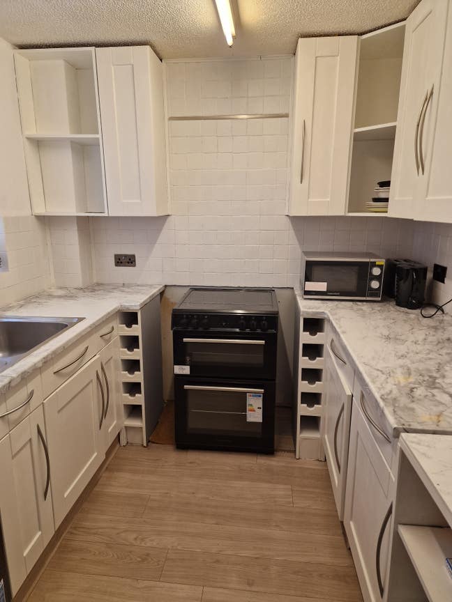 Spacious, Bright & Well-Located double bedroom Main Photo