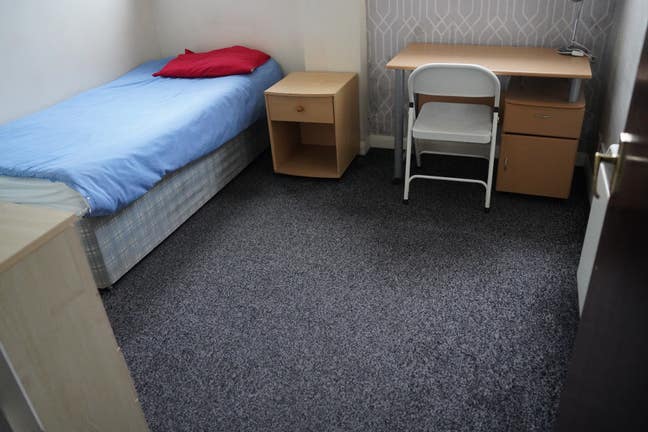 Single room in town centre Main Photo