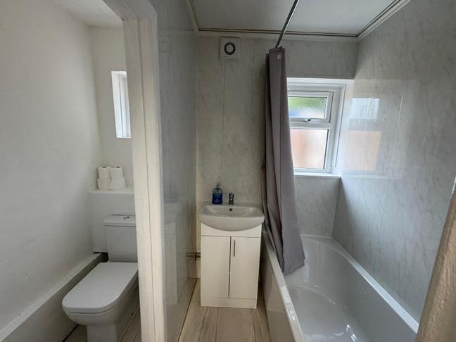🏡 A Shared House That Feels Like a Hotel 🛎️ Main Photo