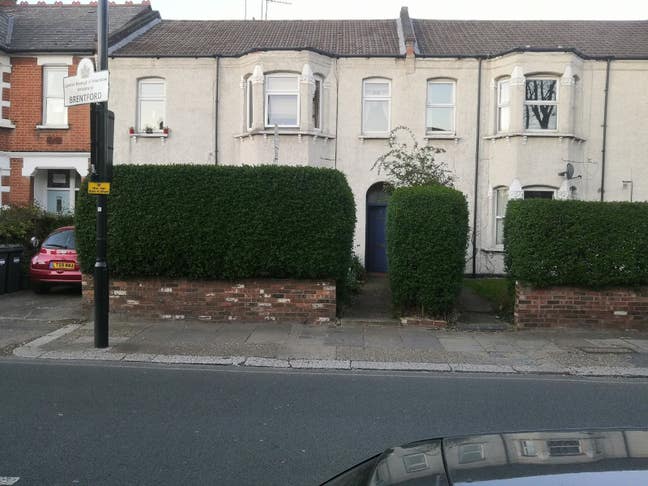 1-2 bed whole flat Brentford /Ealing Main Photo