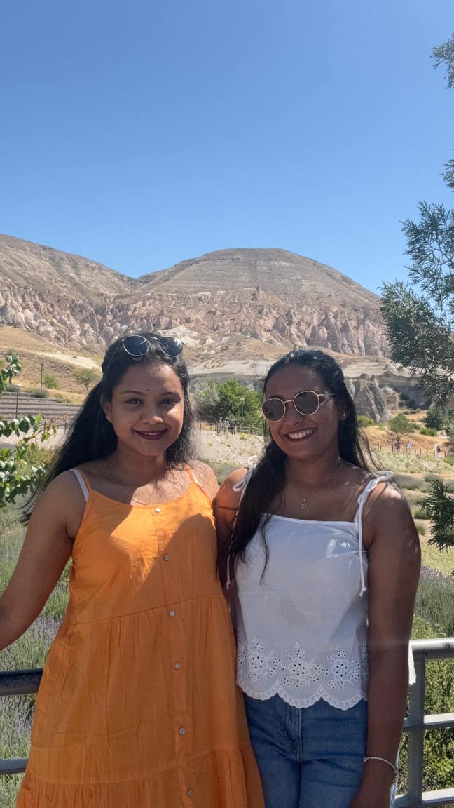 1 room sought by 2 females Main Photo