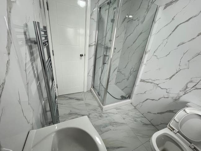 Rooms available at best location in Sunbury Main Photo