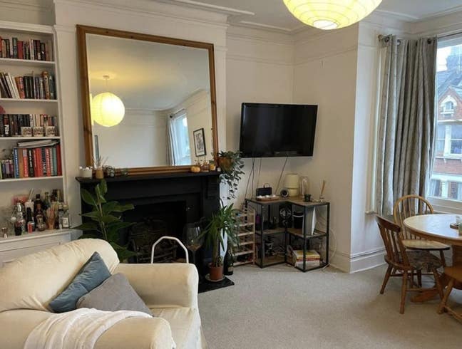 Huge Loft Room in Friendly 4-Bed Main Photo