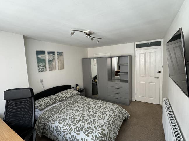 Flatmate Required for Central Chester Main Photo