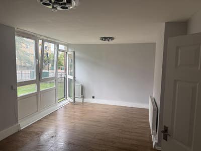 Studio flat to rent in Brixton  Main Photo