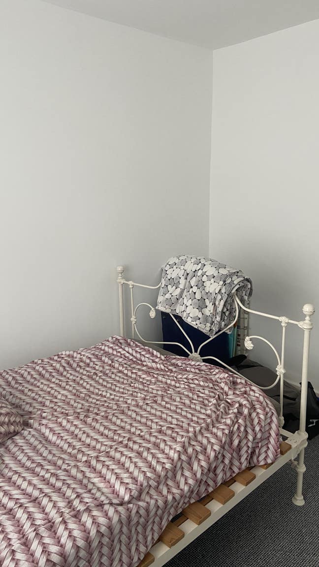 Room rent Main Photo