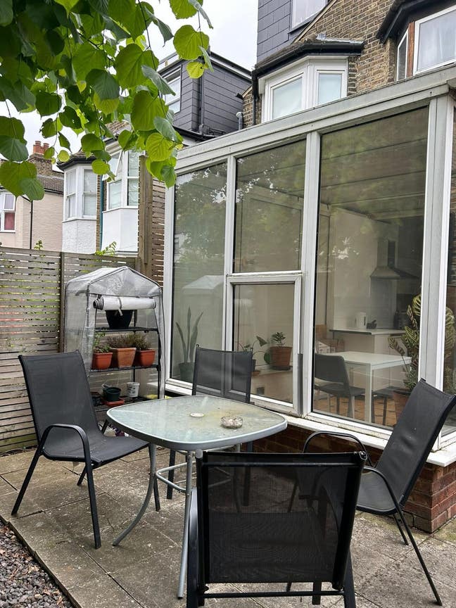Double Room in North London friendly house share Main Photo