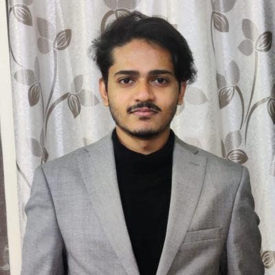 23 year old Male seeks a double room Main Photo