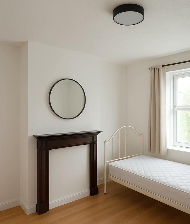 1 double room available  Main Photo