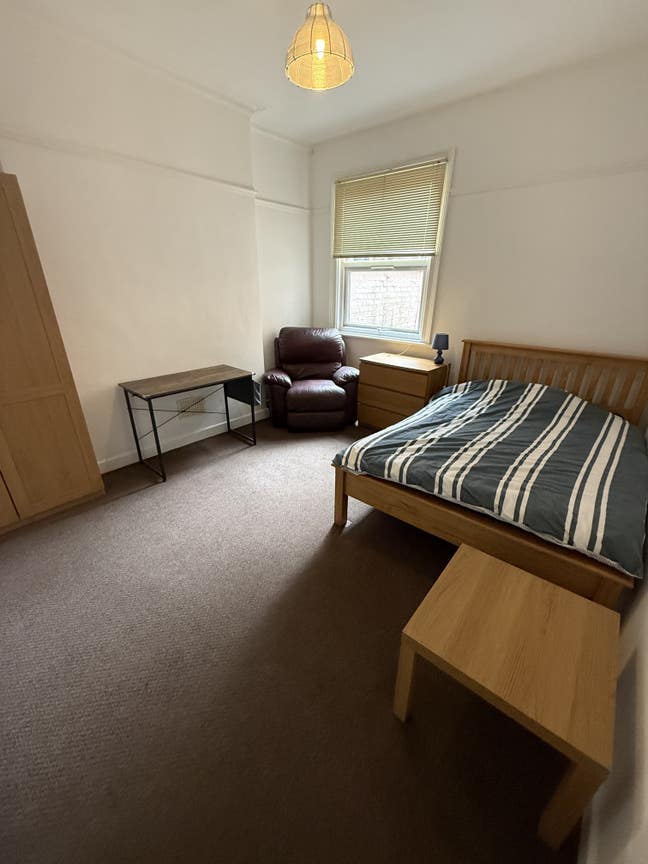 1 Large room Queens Road  all Bills inc 625 Main Photo