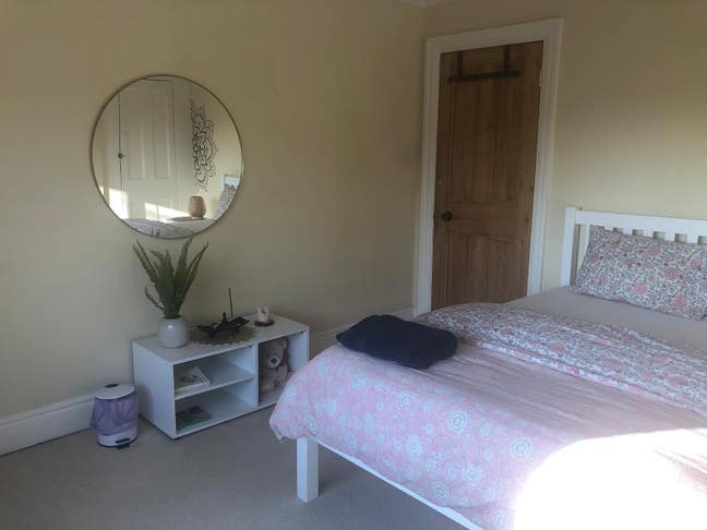 Double bed 5 mins walk to Purley station Main Photo