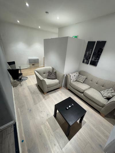Flat to rent  Main Photo